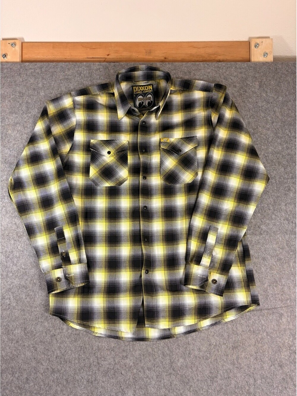 Dixxon Flannel Mooneyes Collab Shirt Men's L Yellow Black Plaid Limited Ed